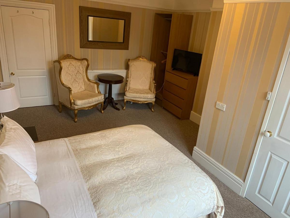 Entire Seaside Home, Sleeps 8, All En-Suite Rooms ニュー・ブライトン エクステリア 写真